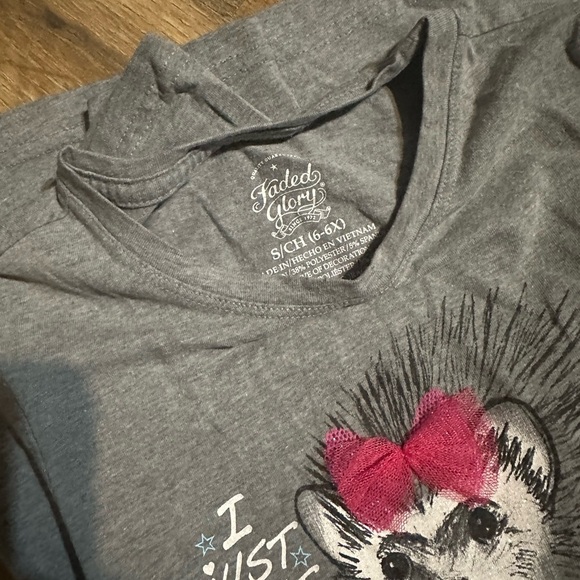 I just want a hug faded glory girls long sleeve shirt - Picture 2 of 2